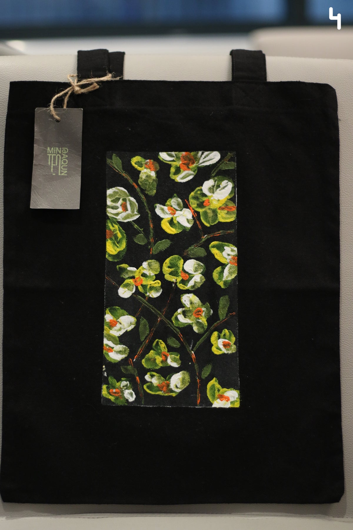 Min Taqun Tegh | Tote Bag