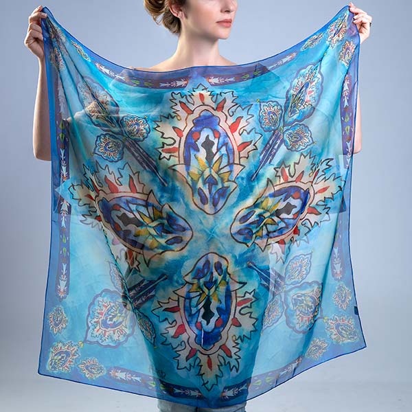 Hasis | Model Scarves | KOMITAS