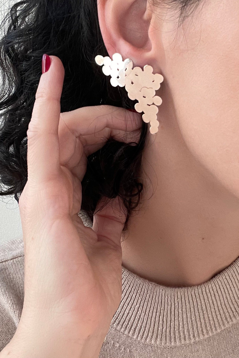 NARINÉE- KHAGHOGH earrings