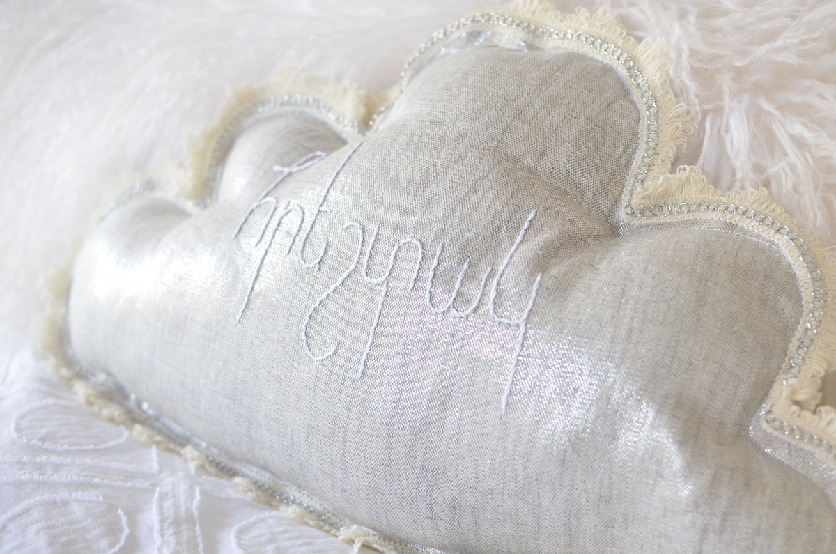 Armenian Embroidered Decorative 'Hereshtag' Pillow